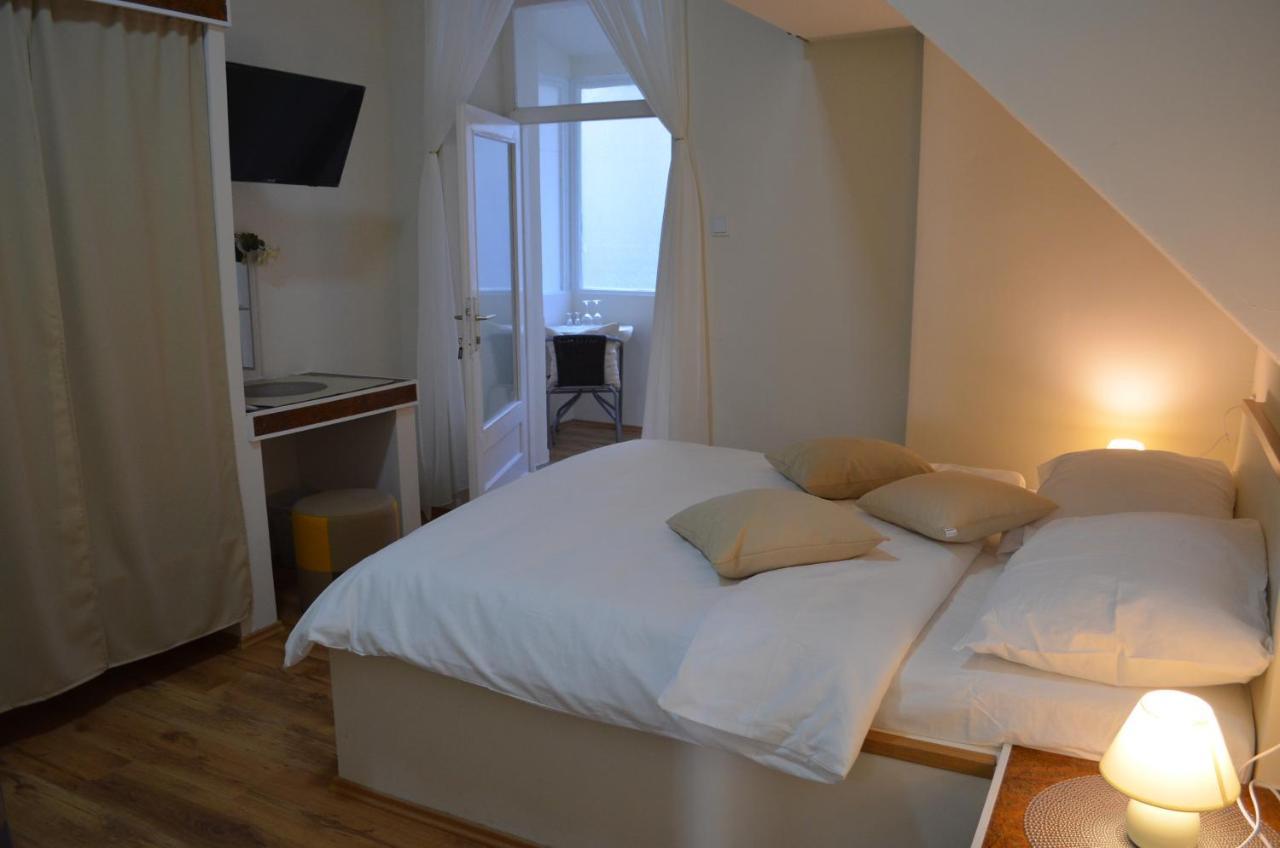 Rooms & Apartments Infinity Rijeka Exterior foto