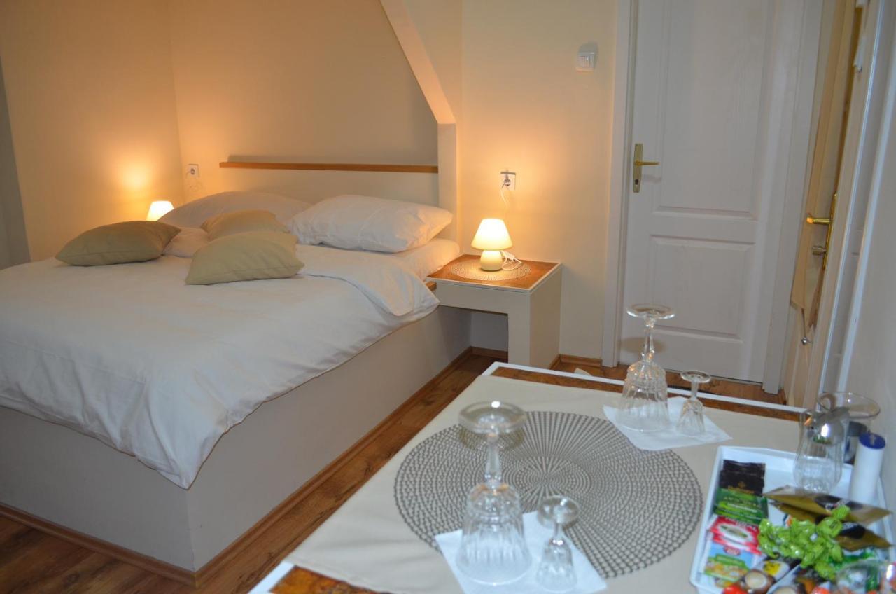 Rooms & Apartments Infinity Rijeka Exterior foto